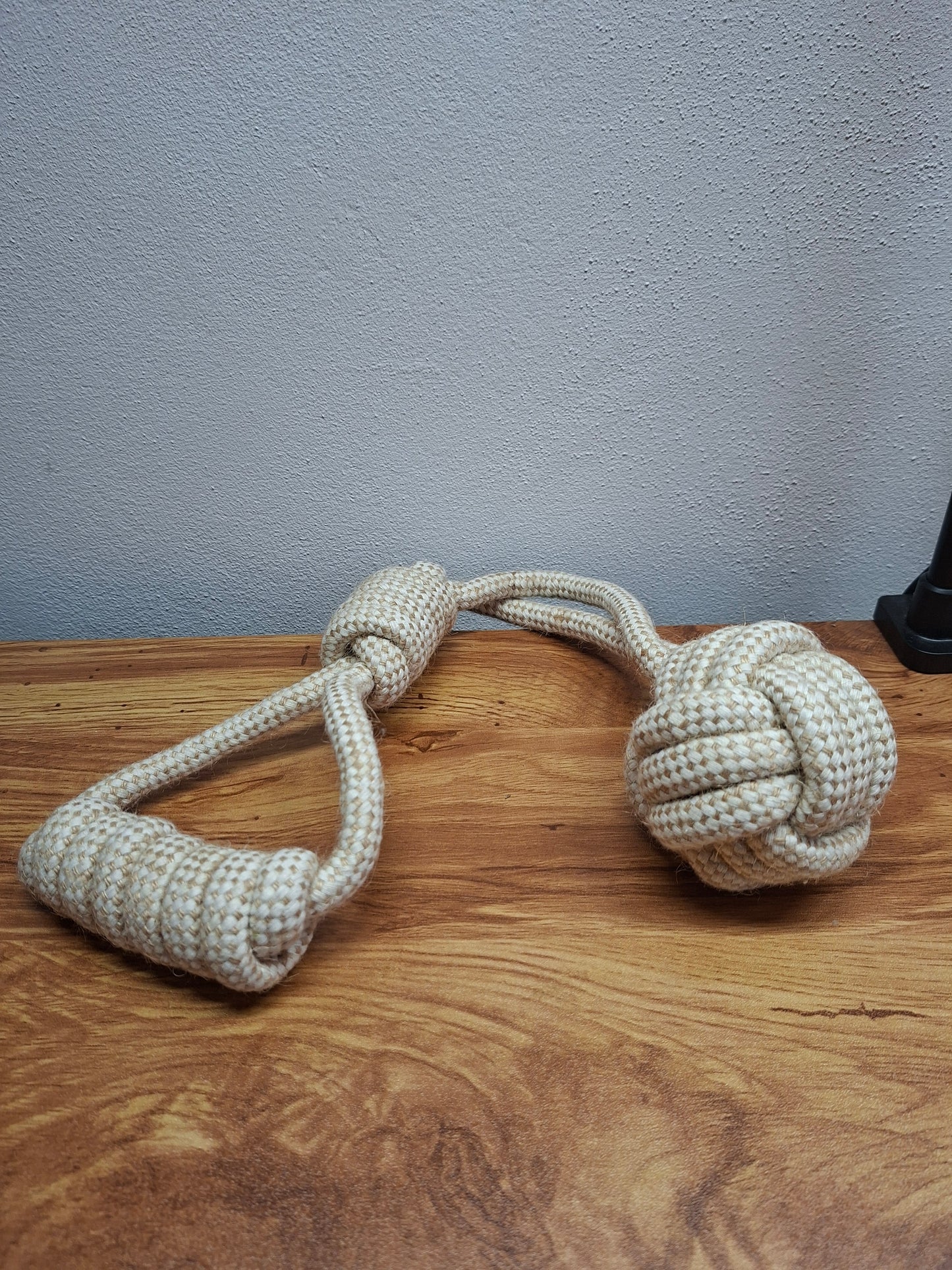 Hundespielzeug – Zerrseil mit Knotenball